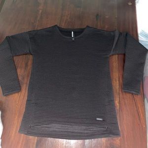 Long sleeve work out shirt